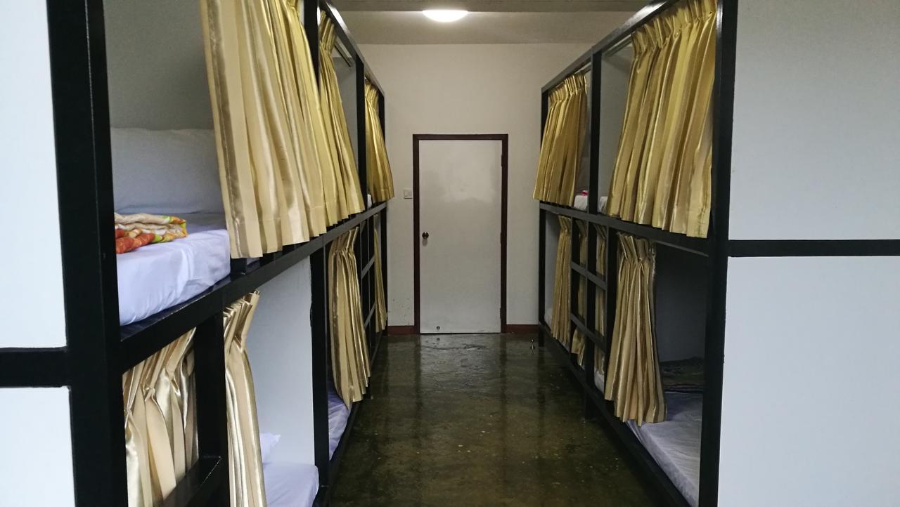 Dengba Hostel Янгон Экстерьер фото