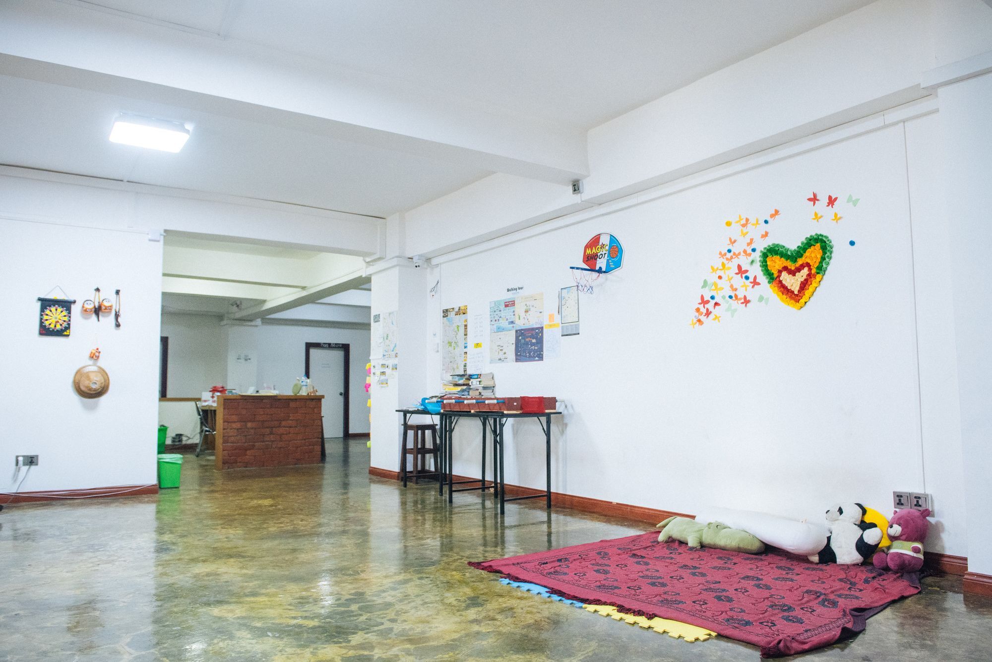 Dengba Hostel Янгон Экстерьер фото
